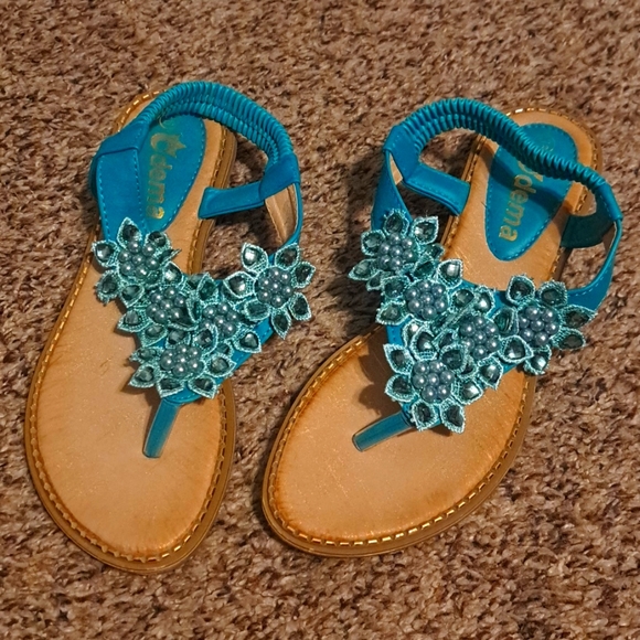 Gorgeous flats - Picture 1 of 4